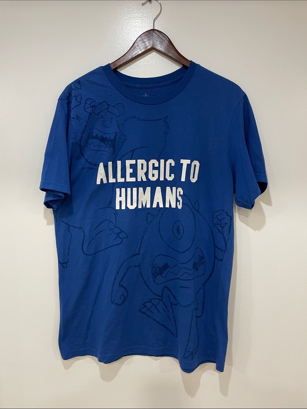 Men’s Disney Monsters Inc Allergic to Humans shirt XL Sully Mike Wazowski
